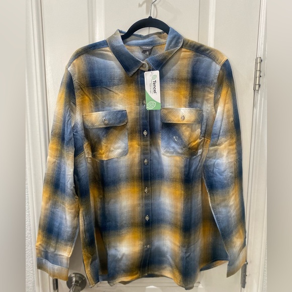 NWT Eddie Bauer women’s flannel
